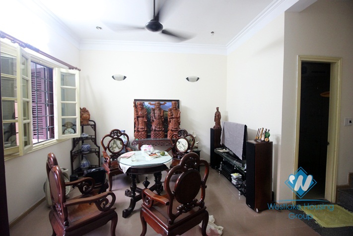 Budget house for rent in Hoang hoa tham, Ba Dinh